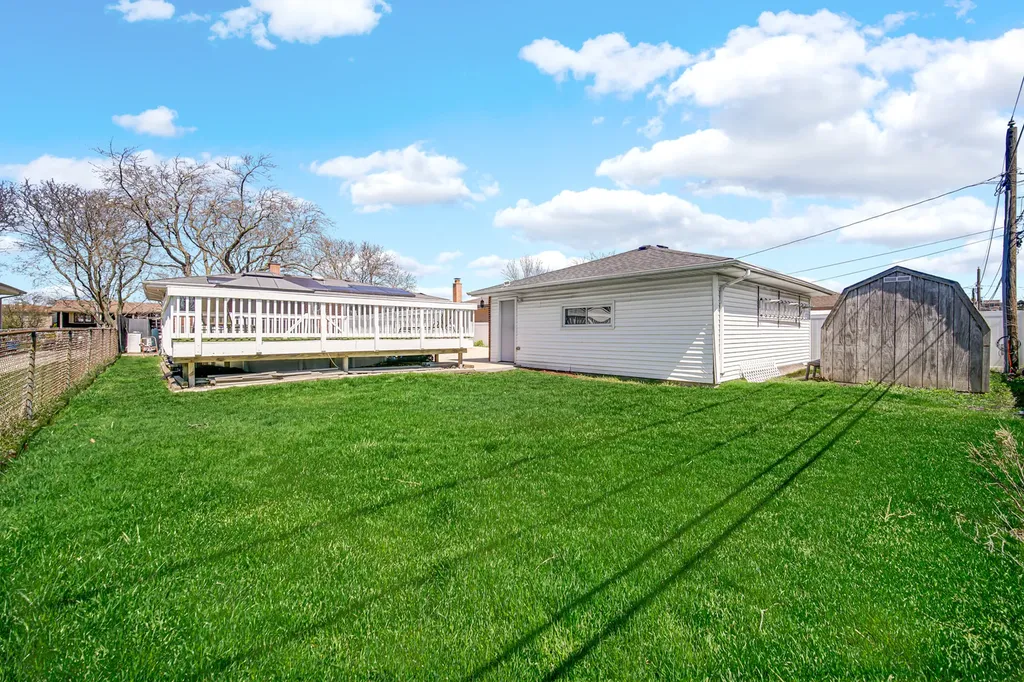 661 West Saint Aubin Drive Addison IL 60101