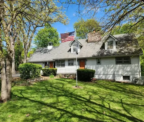 9215 South 83rd Avenue Hickory Hills IL 60457