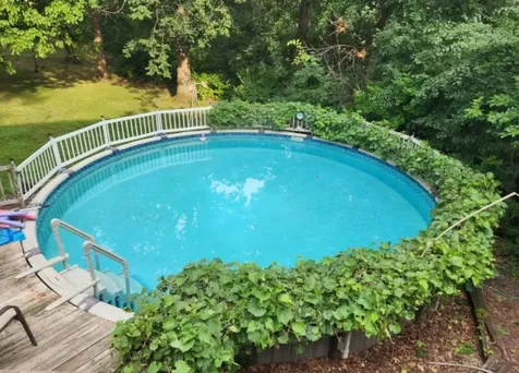 9215 South 83rd Avenue Hickory Hills IL 60457