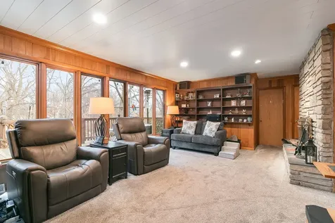9215 South 83rd Avenue Hickory Hills IL 60457