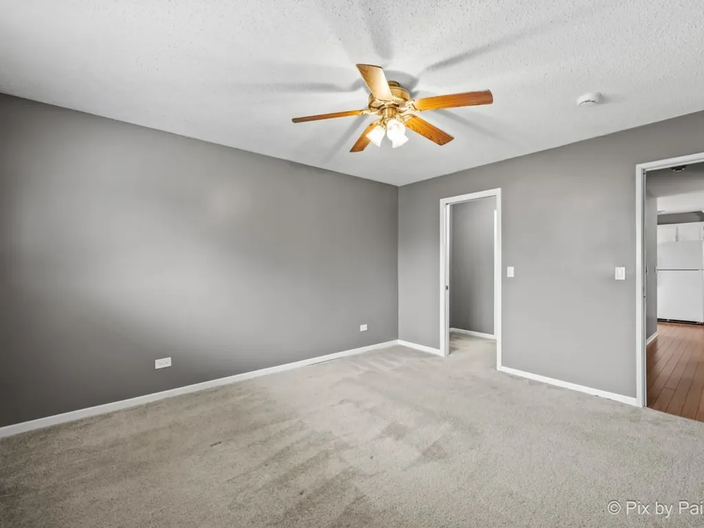 2226 Abbeywood Drive Lisle IL 60532
