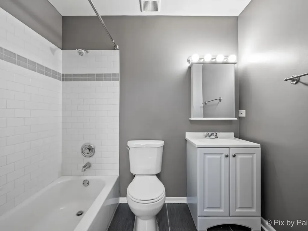 2226 Abbeywood Drive Lisle IL 60532