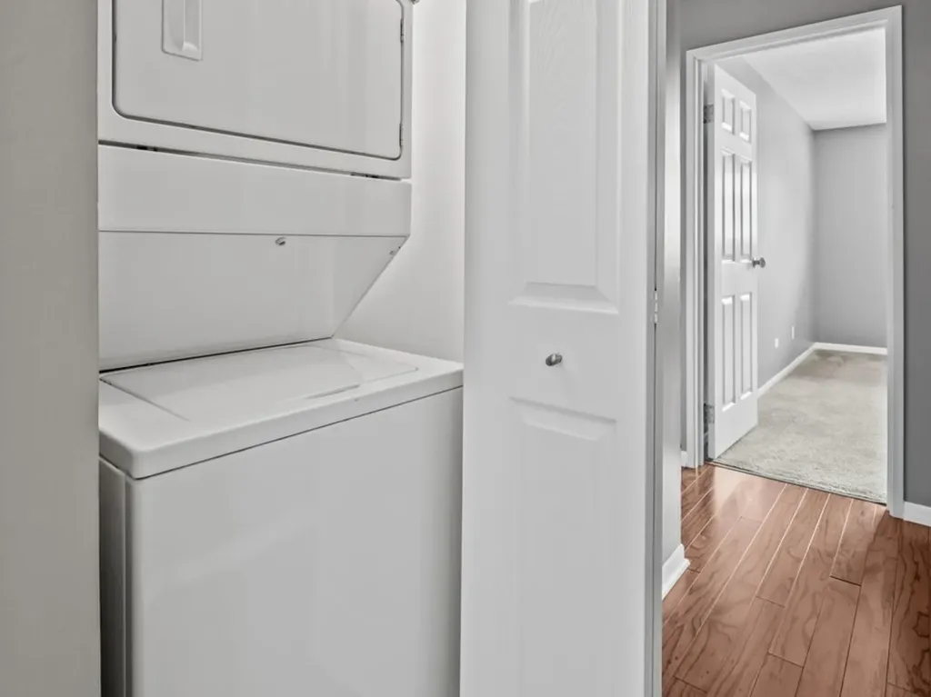 2226 Abbeywood Drive Lisle IL 60532
