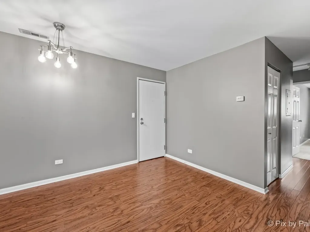2226 Abbeywood Drive Lisle IL 60532