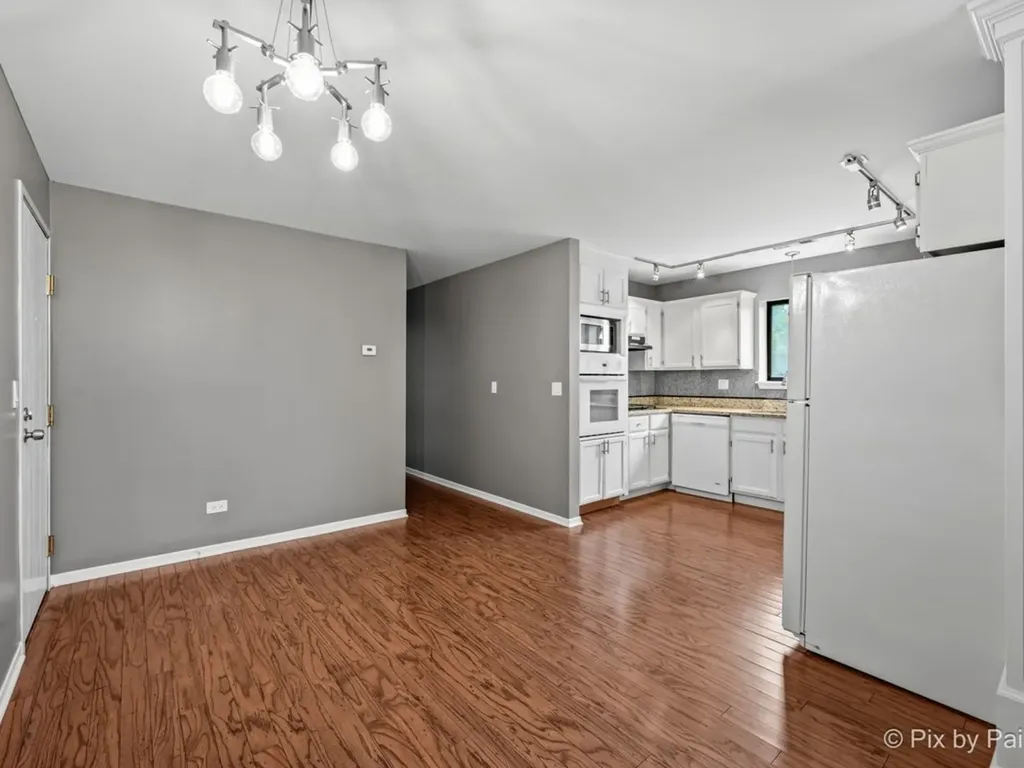 2226 Abbeywood Drive Lisle IL 60532