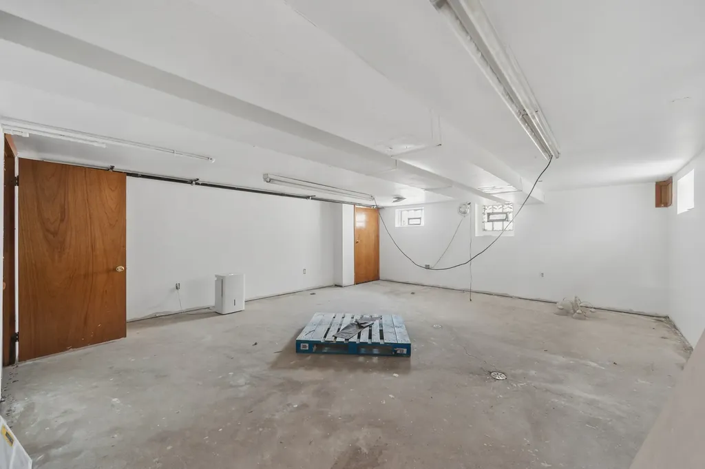 4206 West Lawrence Avenue Chicago IL 60630