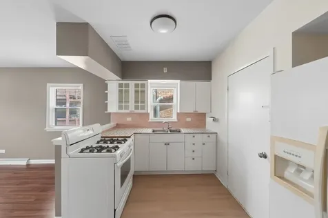 4206 West Lawrence Avenue Chicago IL 60630