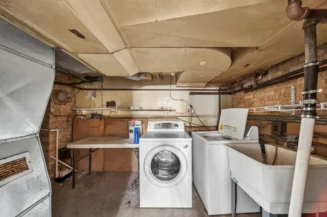 4206 West Lawrence Avenue Chicago IL 60630