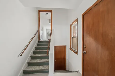 4206 West Lawrence Avenue Chicago IL 60630
