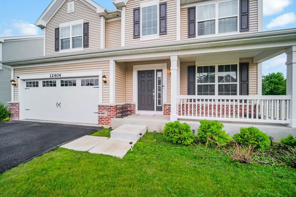 12404 South Blue Water Parkway Plainfield IL 60585