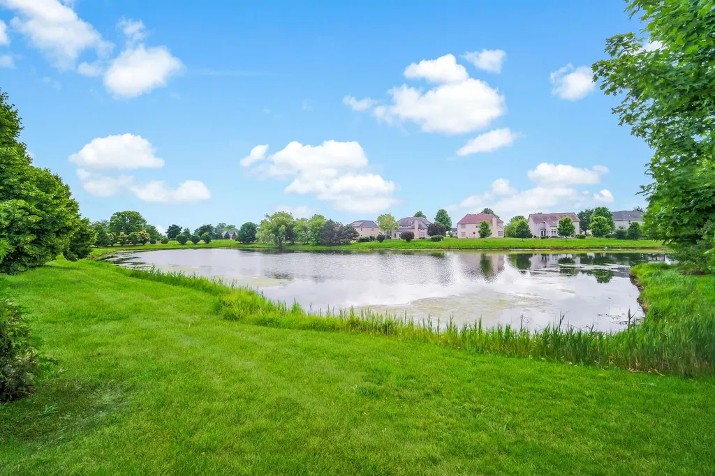 12404 South Blue Water Parkway Plainfield IL 60585