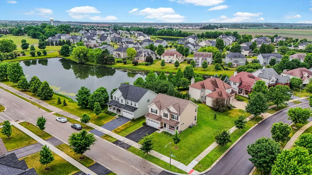 12404 South Blue Water Parkway Plainfield IL 60585