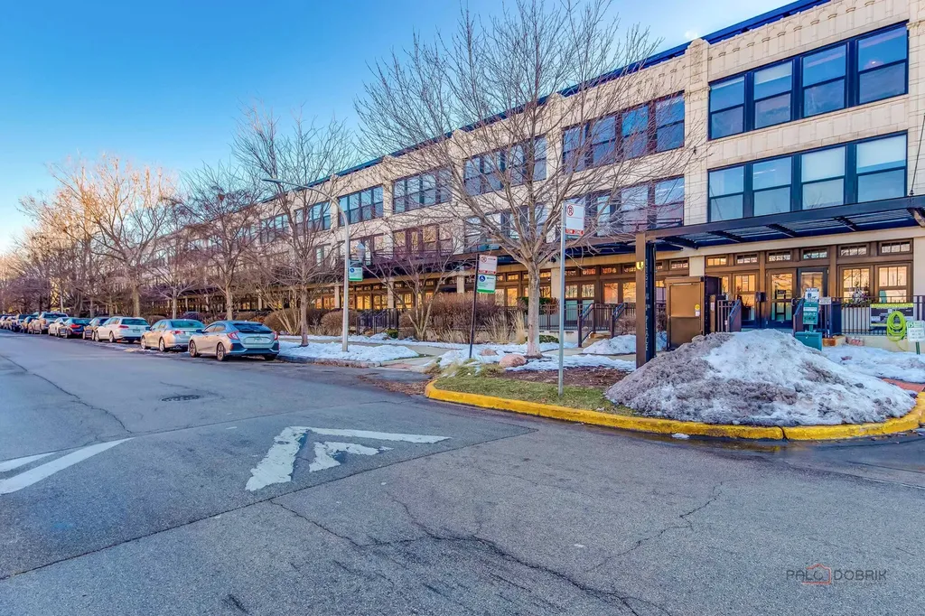 1151 West 14th Place Chicago IL 60608