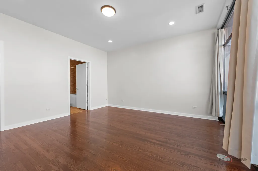 1151 West 14th Place Chicago IL 60608