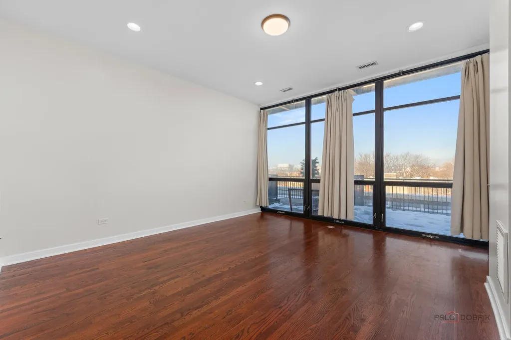 1151 West 14th Place Chicago IL 60608