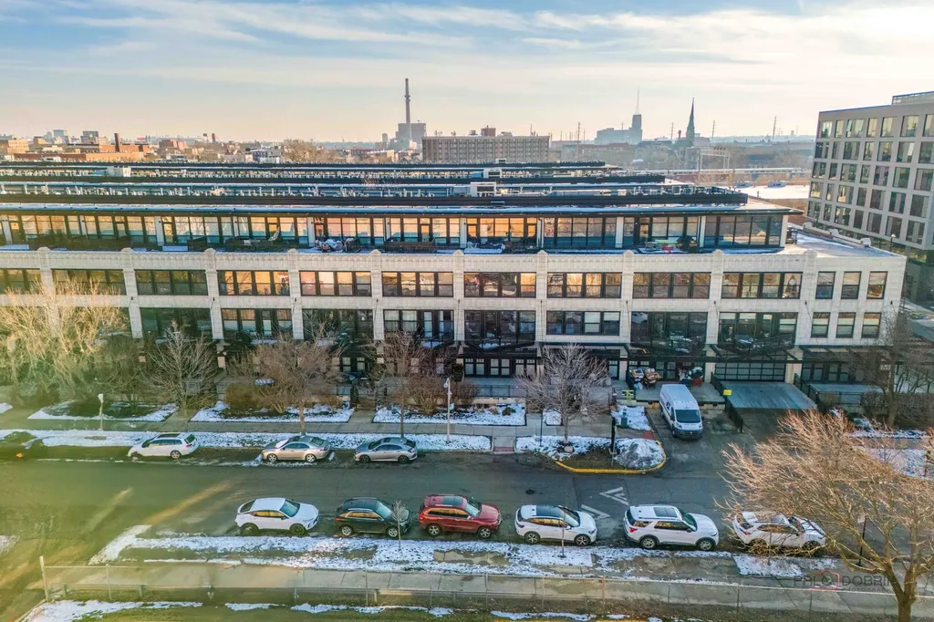 1151 West 14th Place Chicago IL 60608