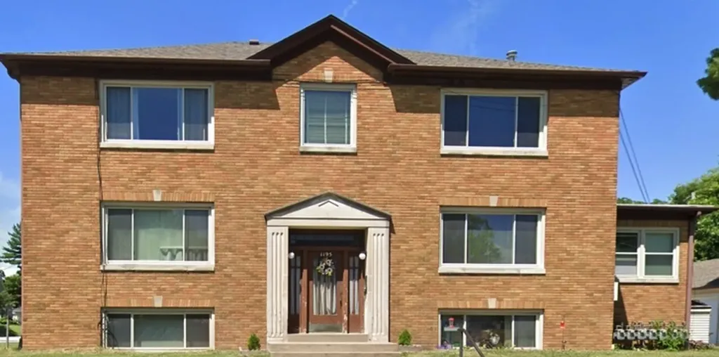 1195 27TH Street Moline IL 61265