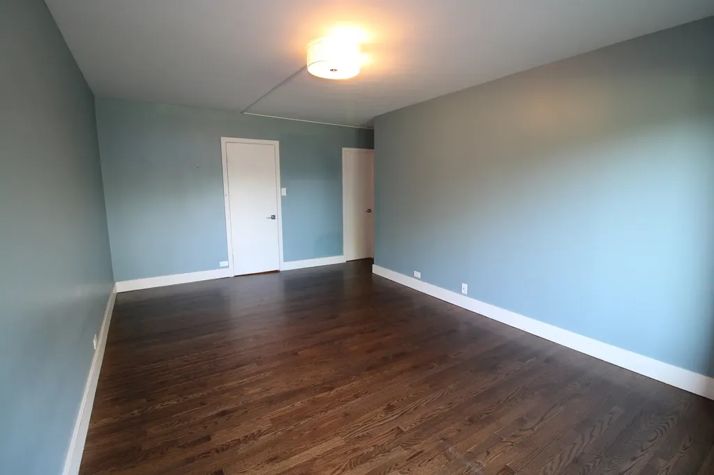 7061 North Kedzie Avenue Chicago IL 60645