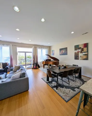 2642 West Chicago Avenue Chicago IL 60622