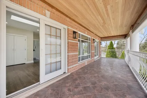 9807 West 57th Street Countryside IL 60525