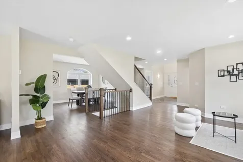 9807 West 57th Street Countryside IL 60525