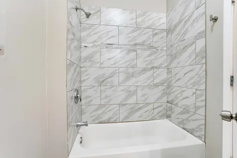 6438 South Eberhart Avenue Chicago IL 60637
