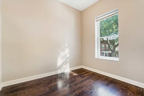6438 South Eberhart Avenue Chicago IL 60637