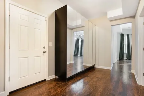 6438 South Eberhart Avenue Chicago IL 60637