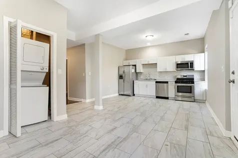 6438 South Eberhart Avenue Chicago IL 60637