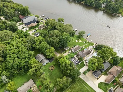 6N115 Riverside Drive St. Charles IL 60174