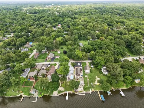 6N115 Riverside Drive St. Charles IL 60174