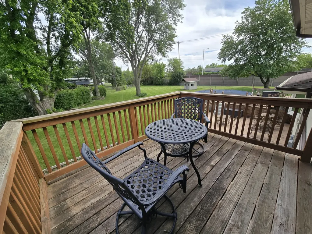 1413 Weyers Court Schaumburg IL 60193