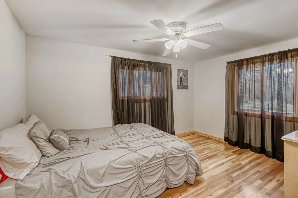 1413 Weyers Court Schaumburg IL 60193