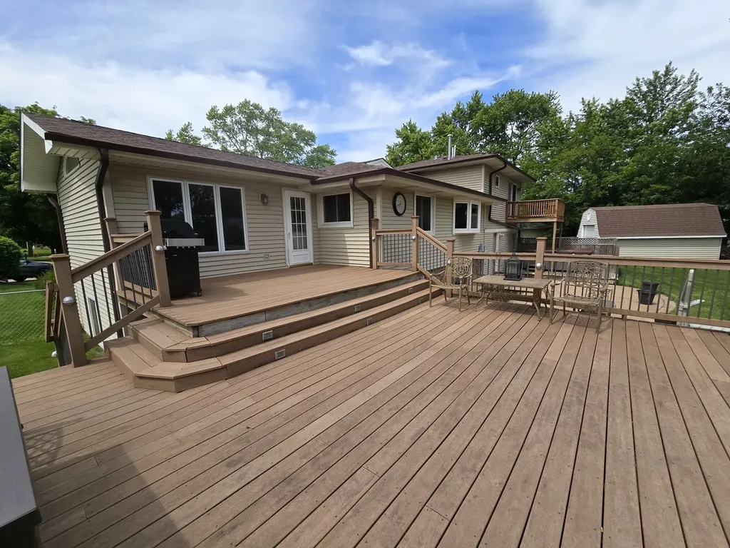 1413 Weyers Court Schaumburg IL 60193