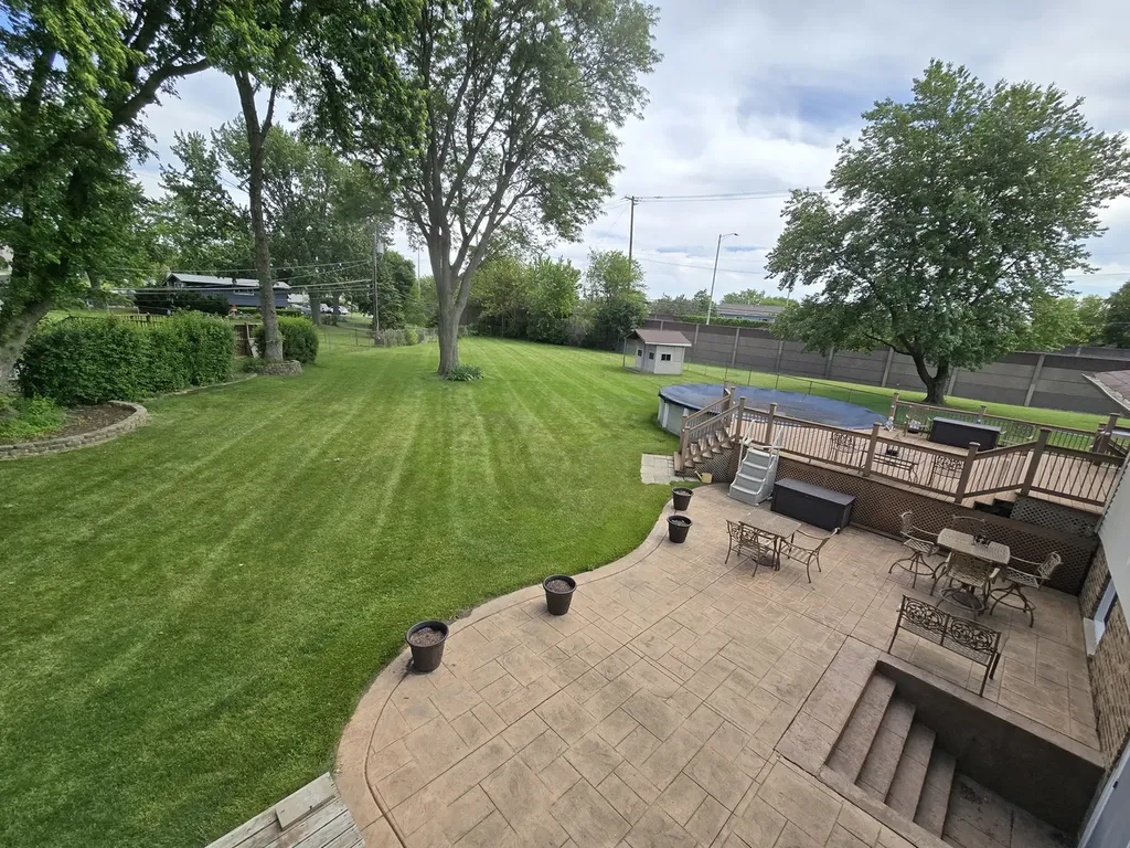 1413 Weyers Court Schaumburg IL 60193