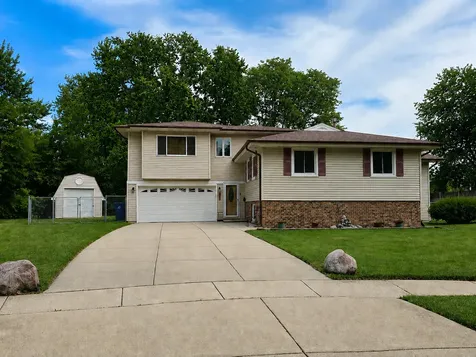 1413 Weyers Court Schaumburg IL 60193
