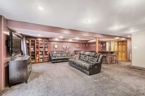 1413 Weyers Court Schaumburg IL 60193