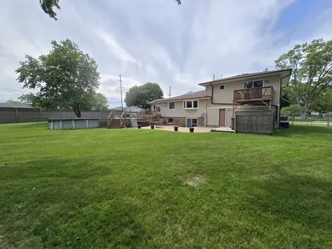 1413 Weyers Court Schaumburg IL 60193