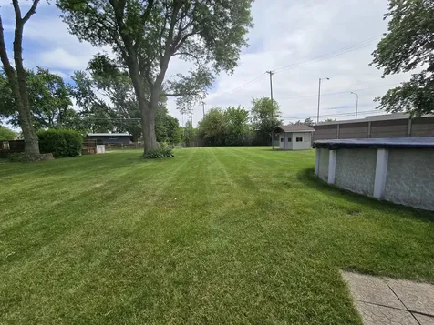 1413 Weyers Court Schaumburg IL 60193