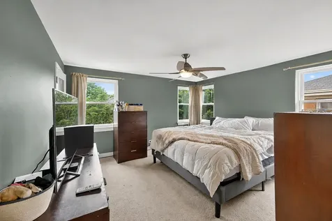 6938 Riverside Drive Berwyn IL 60402
