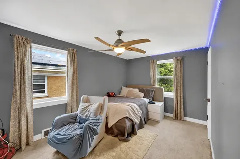 6938 Riverside Drive Berwyn IL 60402