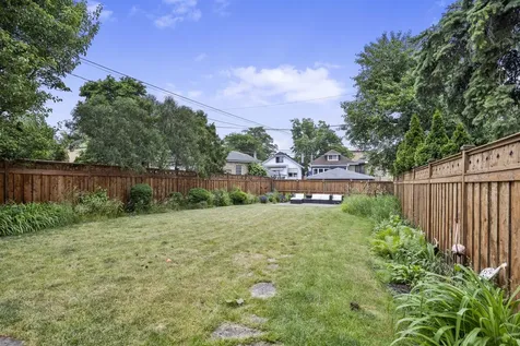 6938 Riverside Drive Berwyn IL 60402