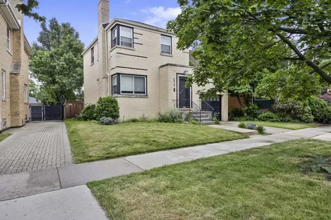 6938 Riverside Drive Berwyn IL 60402