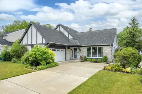 791 Thompson Boulevard Buffalo Grove IL 60089