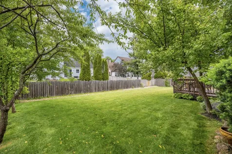 791 Thompson Boulevard Buffalo Grove IL 60089