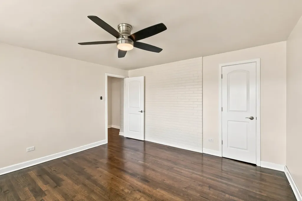 1727 East 74th Street Chicago IL 60649