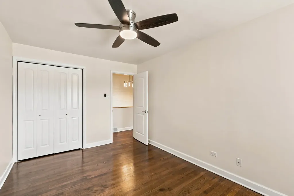 1727 East 74th Street Chicago IL 60649