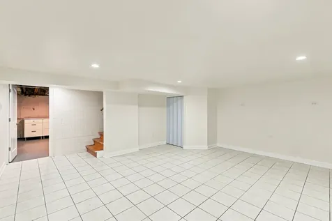 1727 East 74th Street Chicago IL 60649