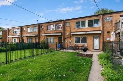 1727 East 74th Street Chicago IL 60649