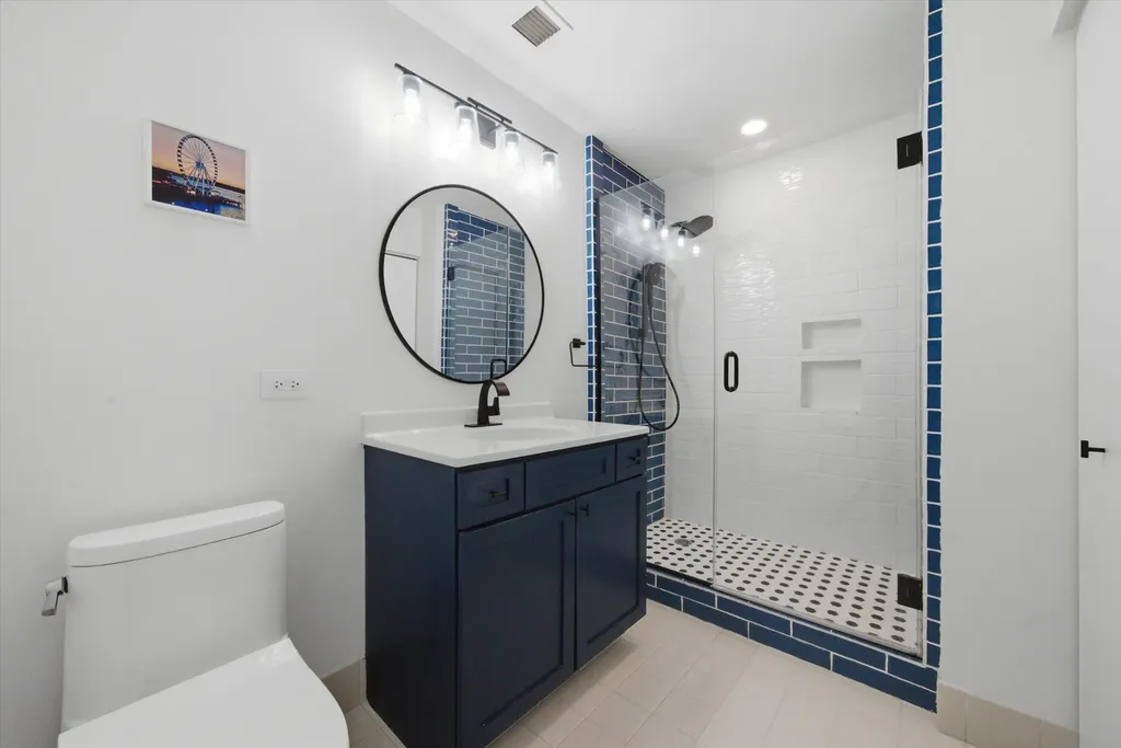 41 East 8th Street Chicago IL 60605